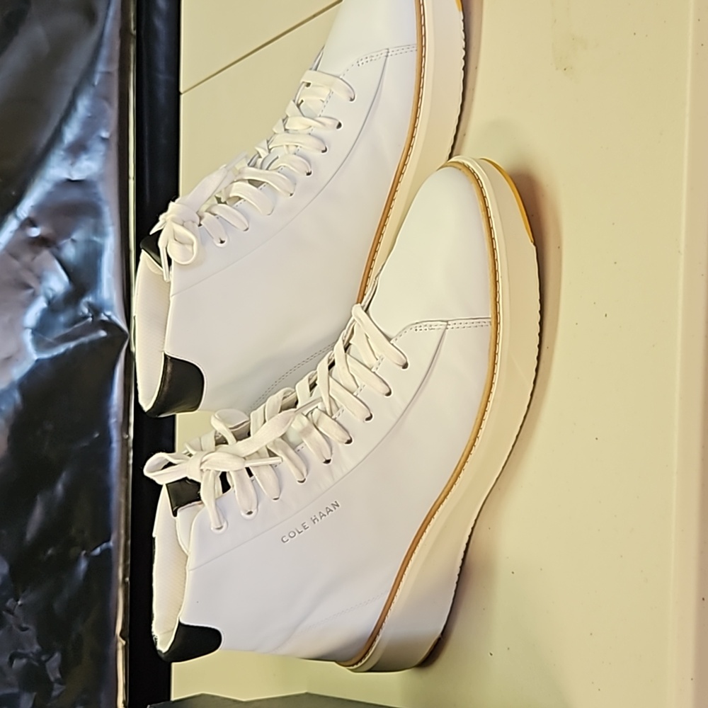 Cole Hann Grandpro size 12m